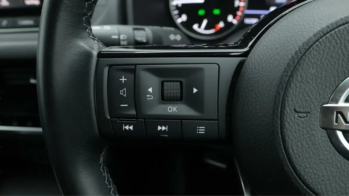 2022-nissan-qashqai-13-dig-t-acenta-premium-140ps-big-23