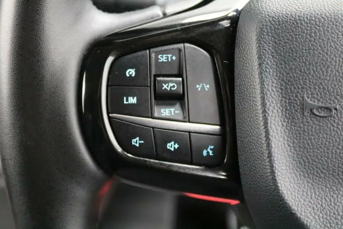 2024-ford-transit-custom-20tdci-320-l2h1-limited-136pseu6e-panel-van-1996cc-auto-big-31