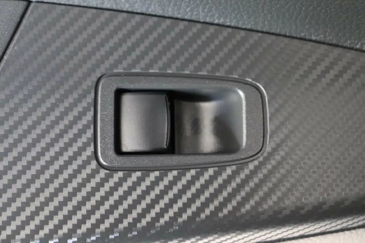 2018-mitsubishi-eclipse-cross-15-4-auto-big-42