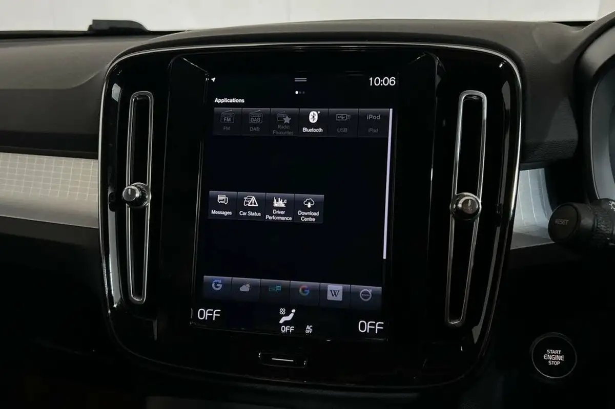 2020-volvo-xc40-20td-d3-momentum-geartronic-big-13