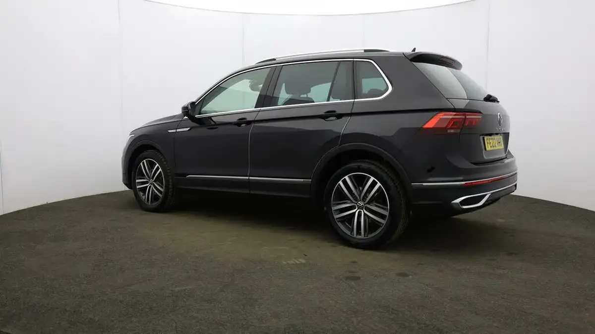 2022-volkswagen-tiguan-15-tsi-elegance-big-59