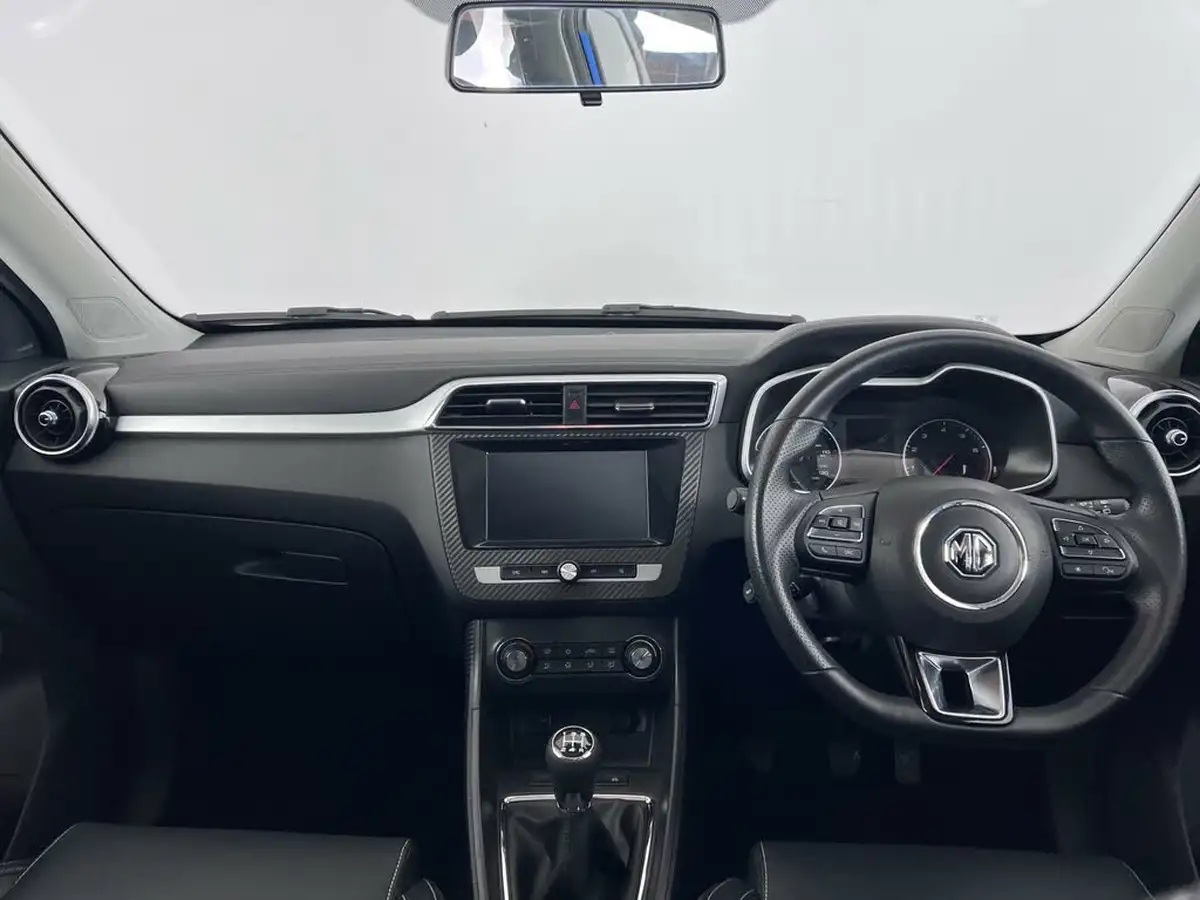 2019-mg-zs-suv-15-vti-tech-exclusive-106ps-big-13