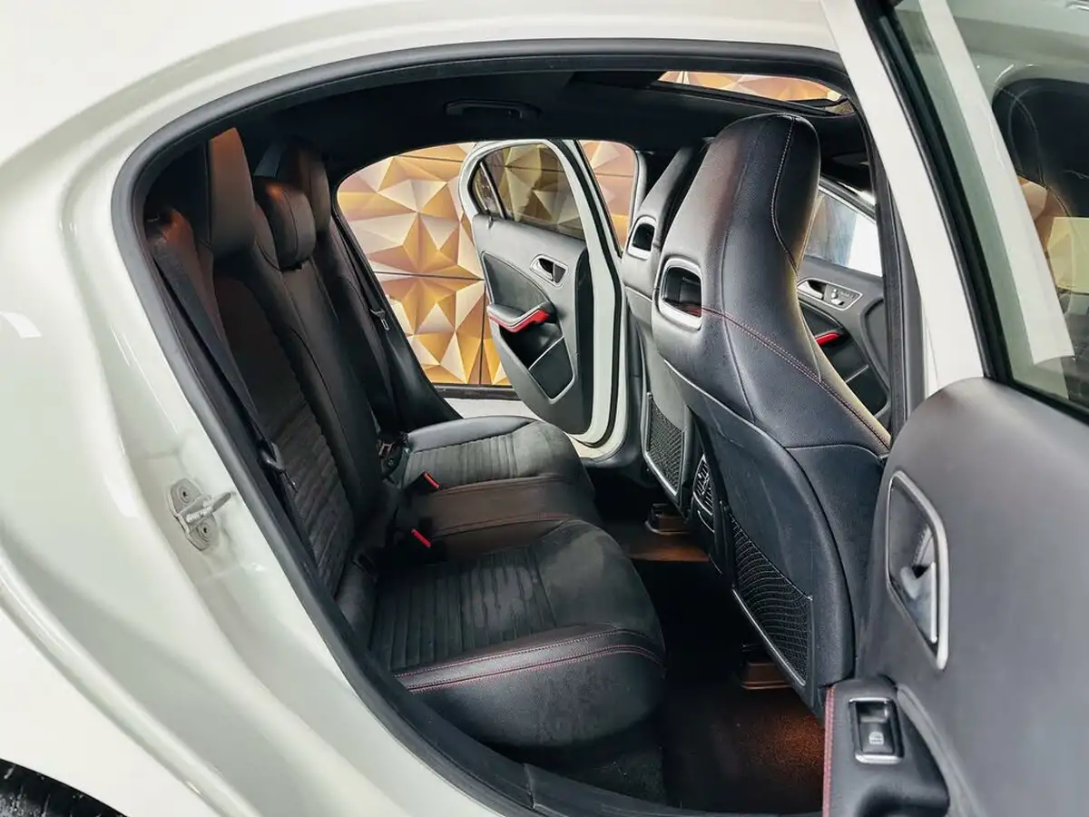 2016-mercedes-benz-a-class-15d-a180d-amg-line-premium-plusss-big-53