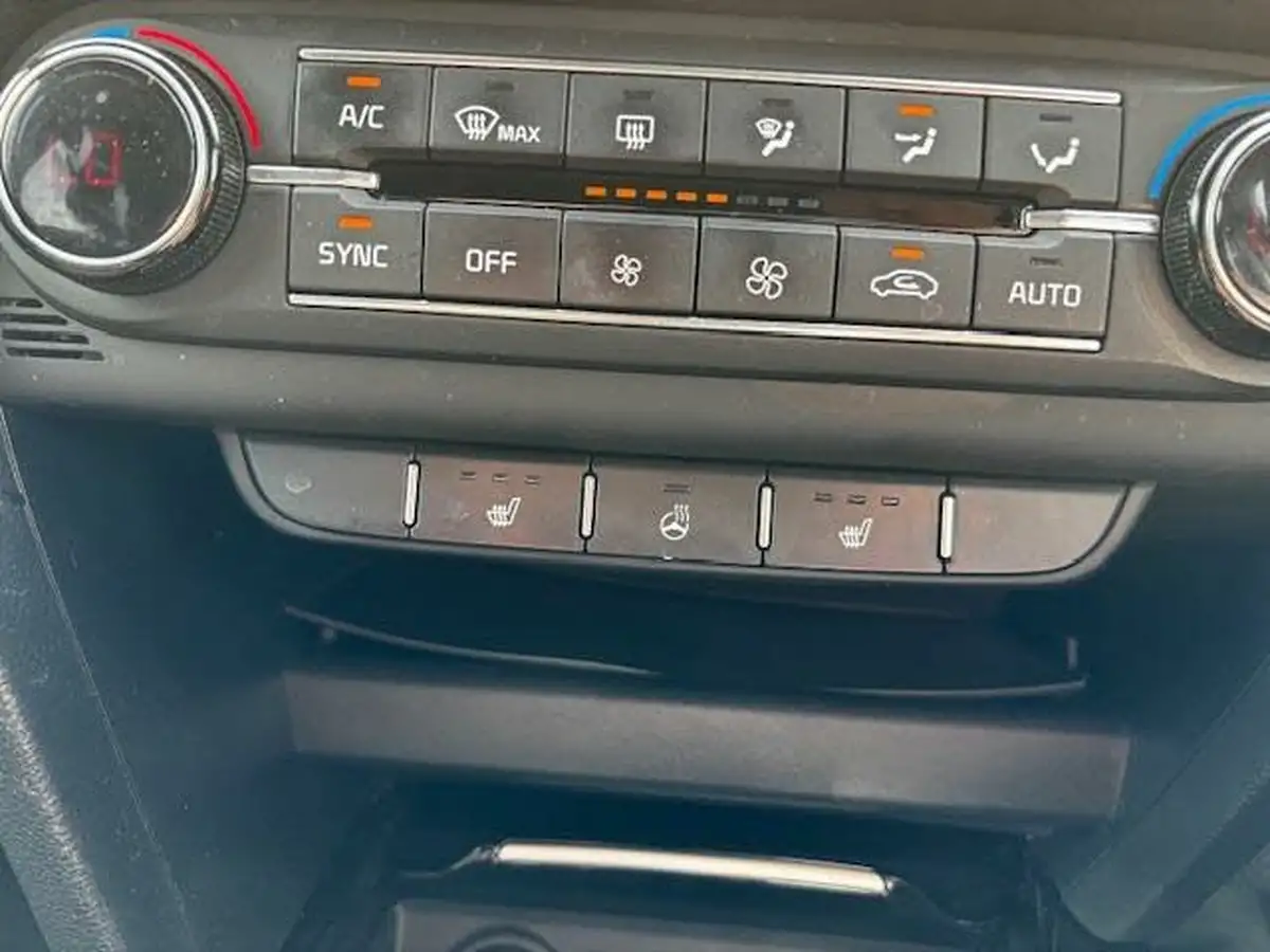 2020-kia-xceed-10-t-gdi-3-big-9