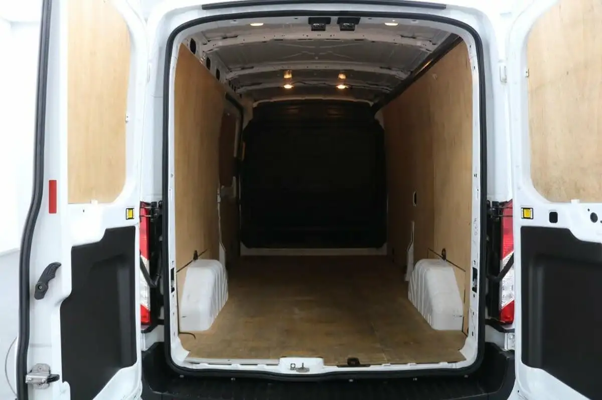 2022-ford-transit-big-16