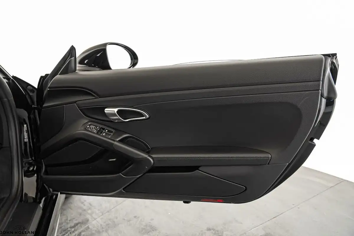 2020-porsche-cayman-718-25-cayman-s-big-29