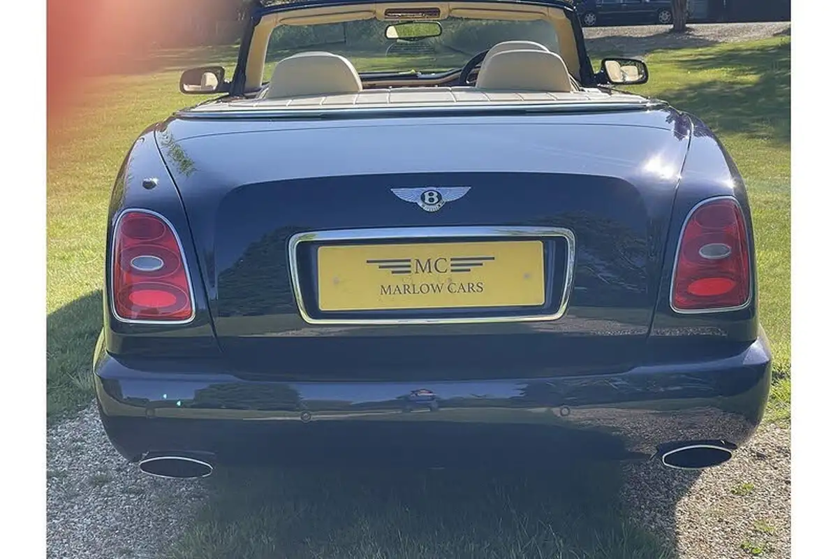 2006-bentley-azure-68-big-75