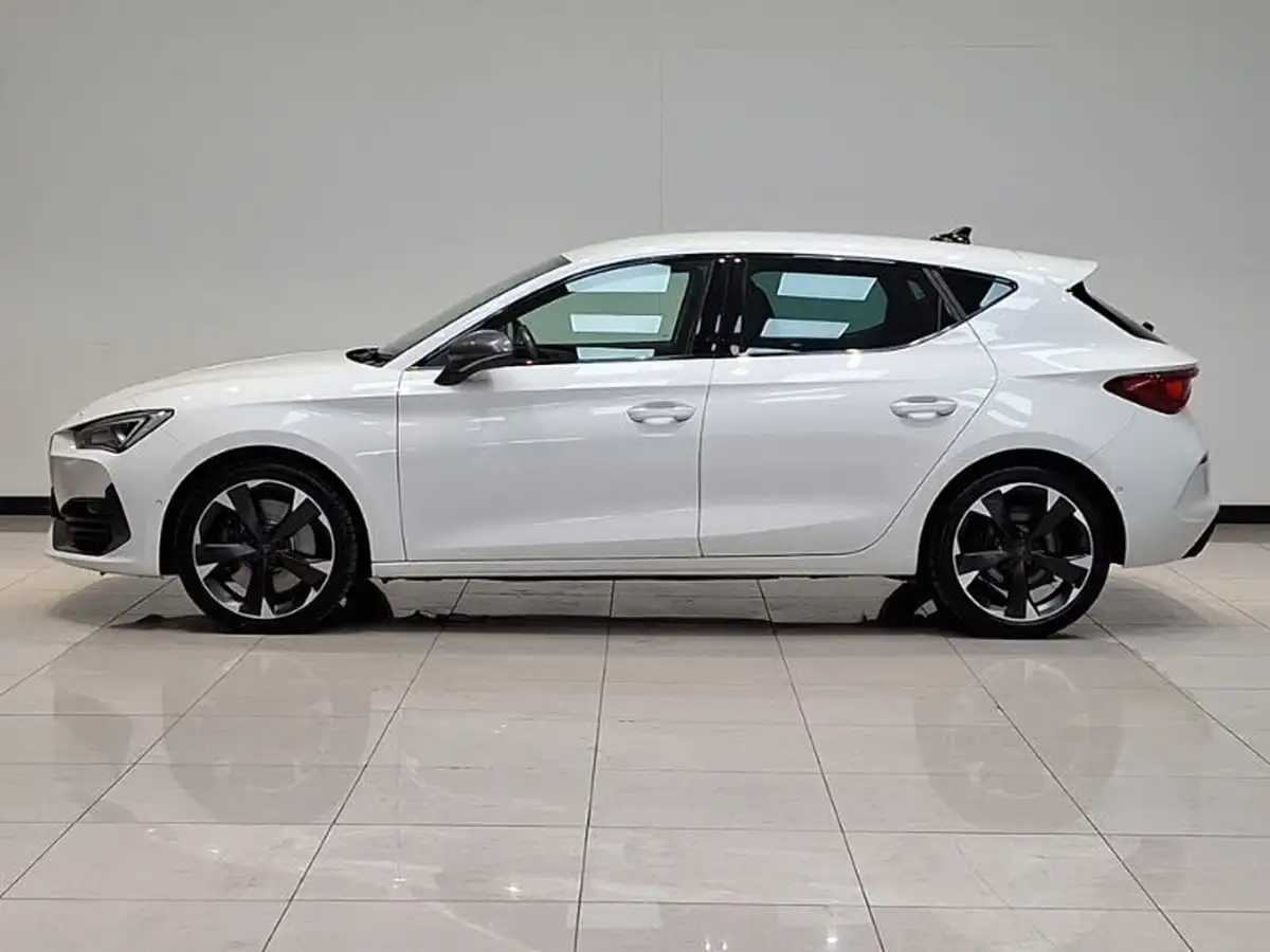 2023-cupra-leon-nf-20-tsi-vz1-big-3