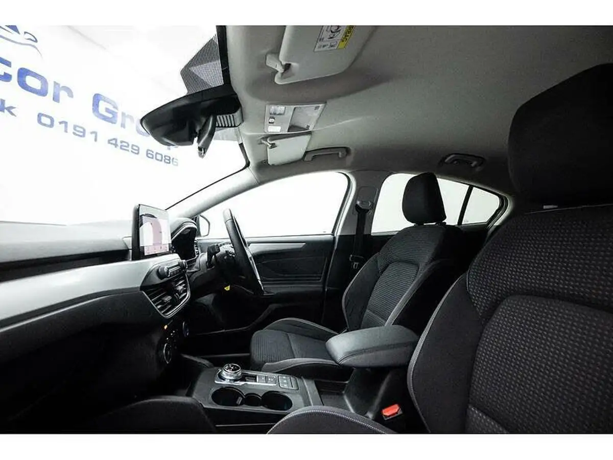 2019-ford-focus-10t-zetec-125ps-ss-hatchback-auto-big-34