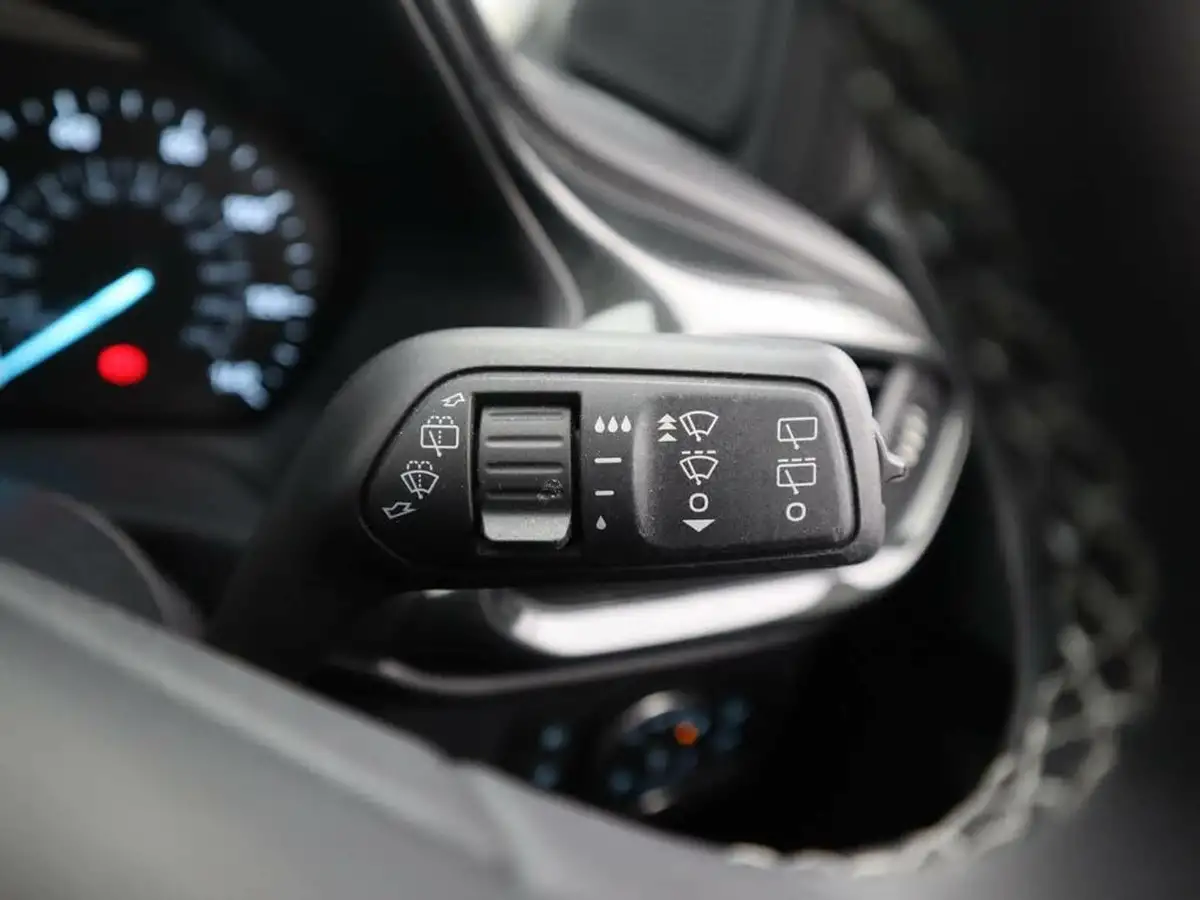 2021-ford-puma-suv-10-titanium-125ps-hybrid-mhev-big-24