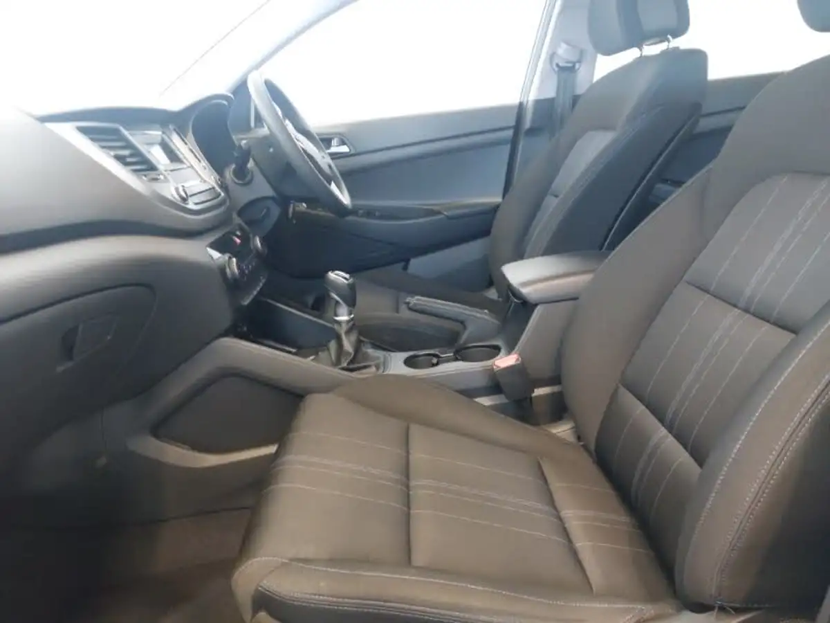 2016-hyundai-tucson-17crdi-blue-drive-s-big-4