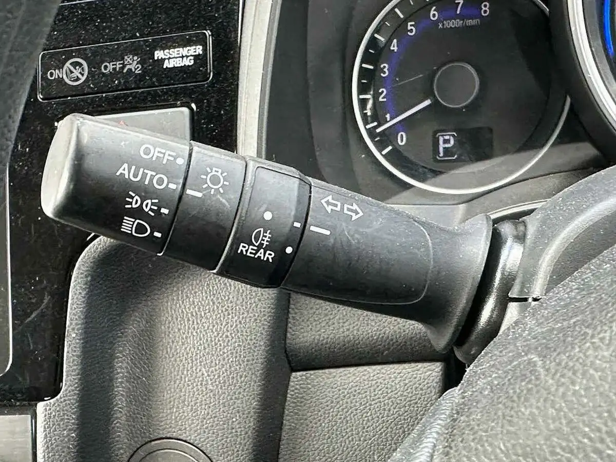 2019-honda-jazz-13-i-vtec-se-cvt-big-27