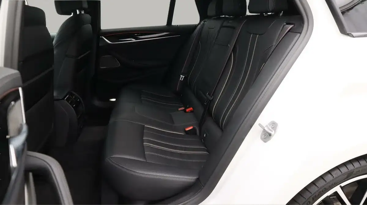 2020-bmw-5-series-big-16