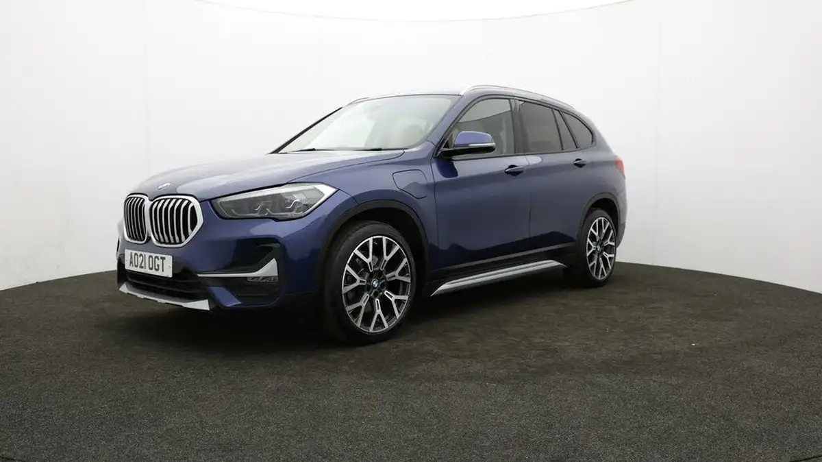 2021-bmw-x1-15-xdrive-25e-phev-xline-big-52