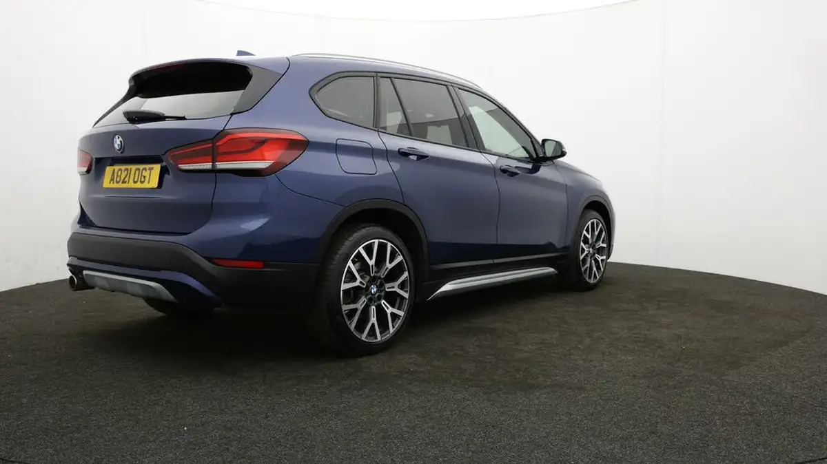 2021-bmw-x1-15-xdrive-25e-phev-xline-big-76
