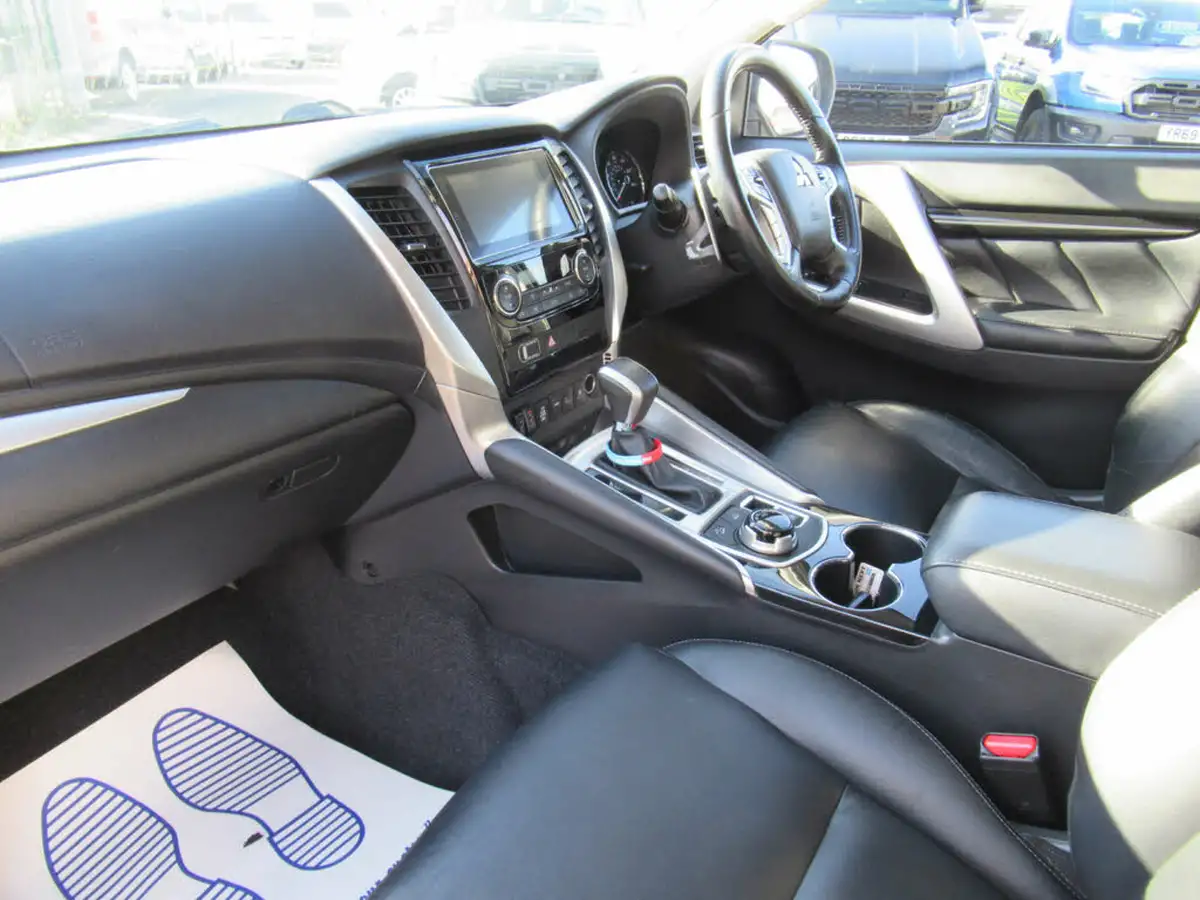 2021-mitsubishi-shogun-sport-24di-d-sport-big-3