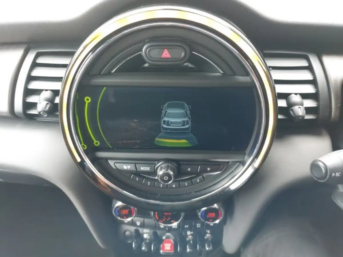 2015-mini-cooper-20td-cooper-sd-170bhp-chili-ss-hatchback-5d-big-17