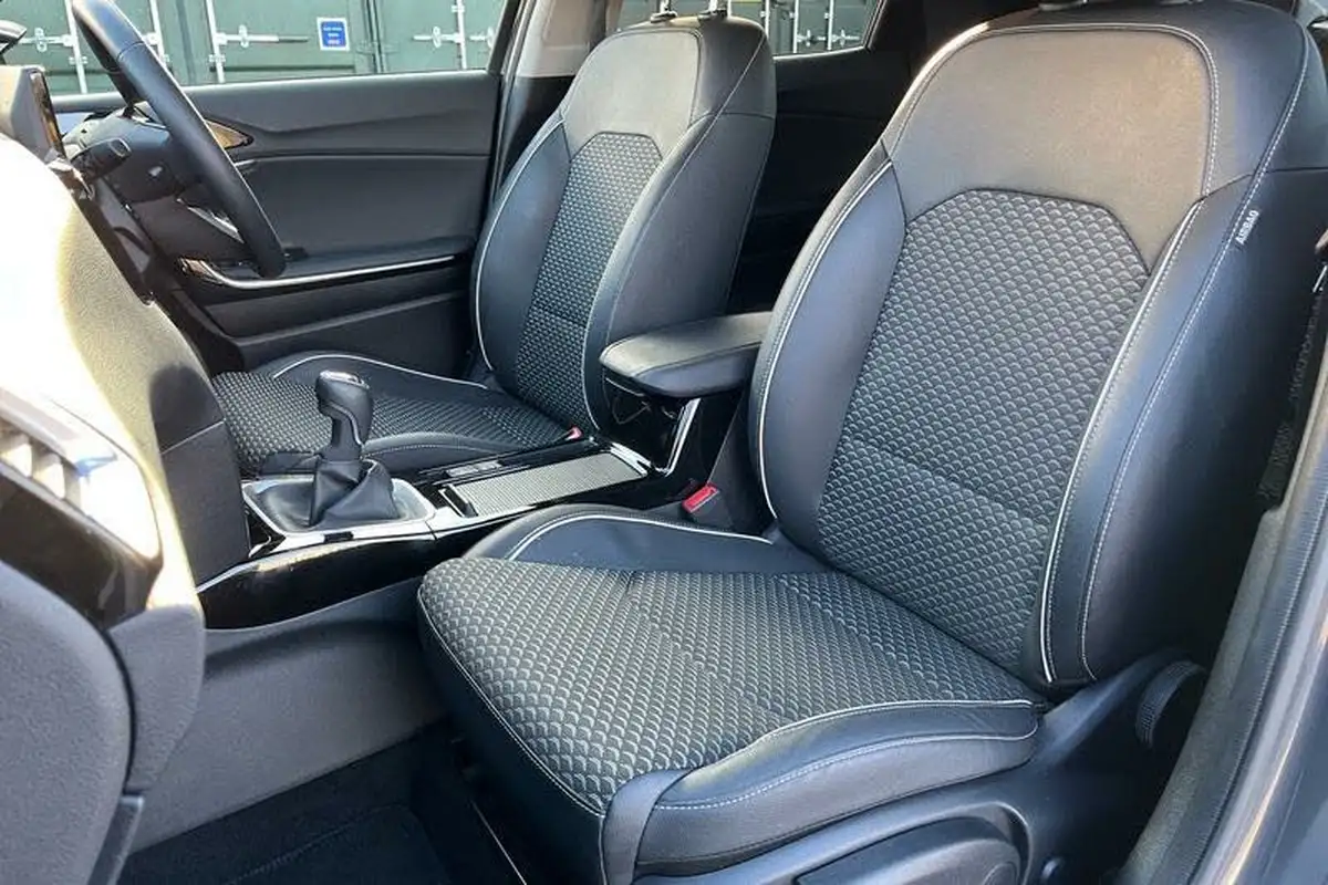 2024-kia-xceed-15-t-gdi-3-big-18