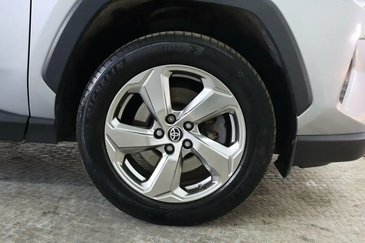 2020-toyota-rav4-25-vvt-i-design-215bhp-big-25