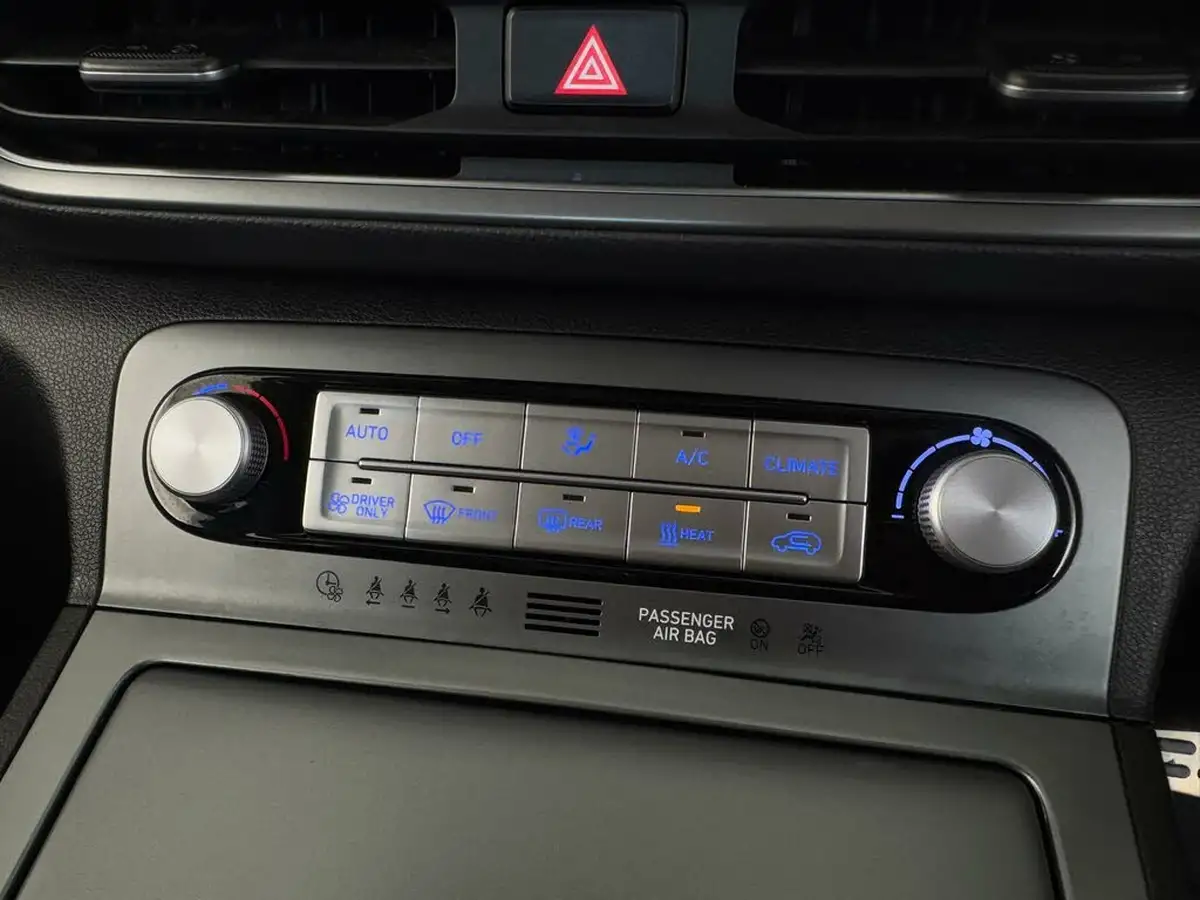 2022-hyundai-kona-e-se-connect-big-19