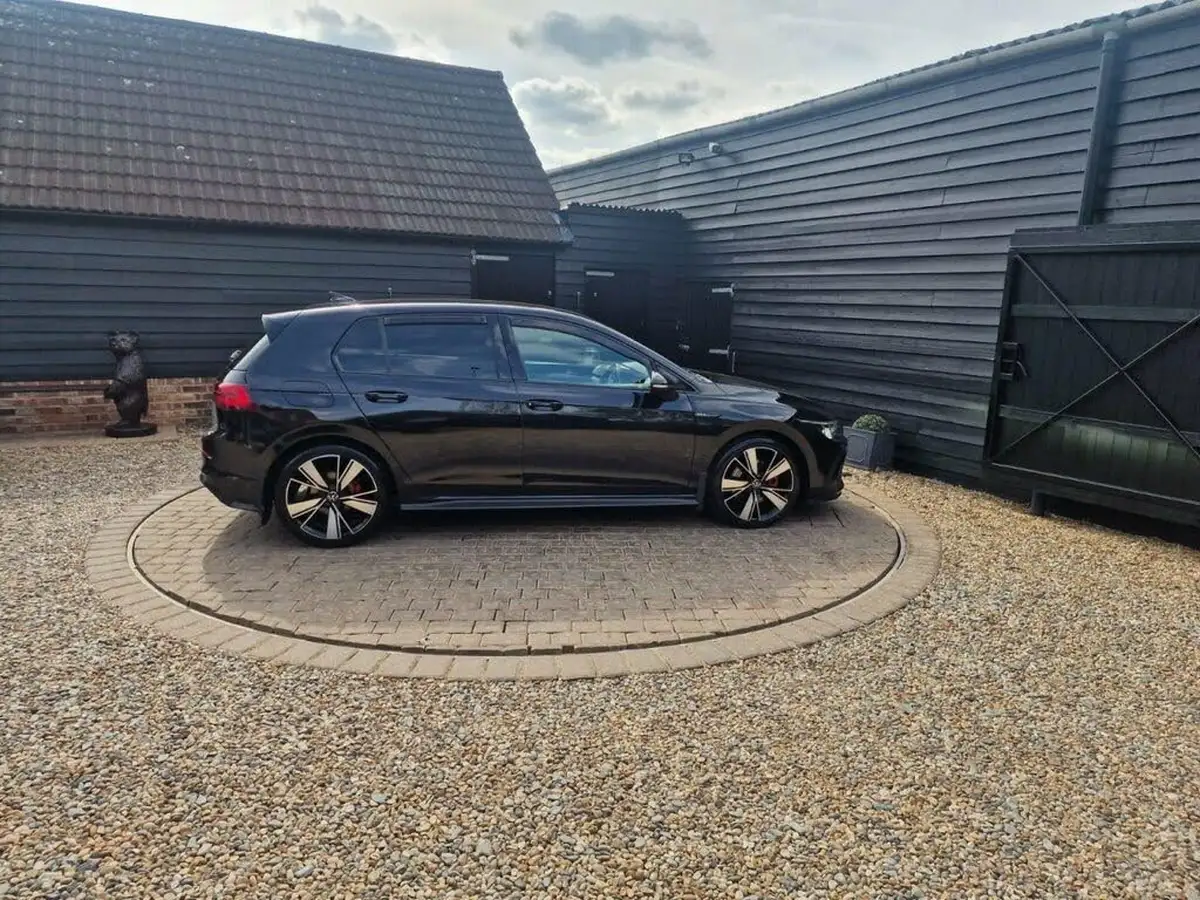 2021-volkswagen-golf-20tdi-gtd-big-6