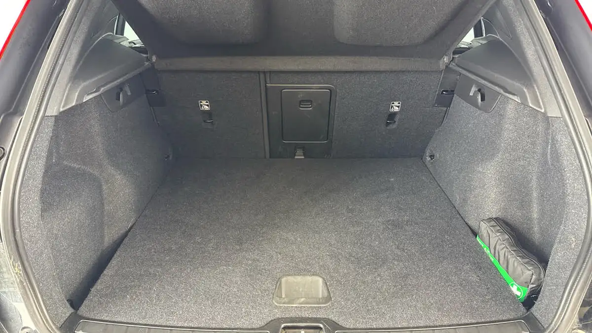 2023-volvo-xc40-e-recharge-core-228bhp-big-14