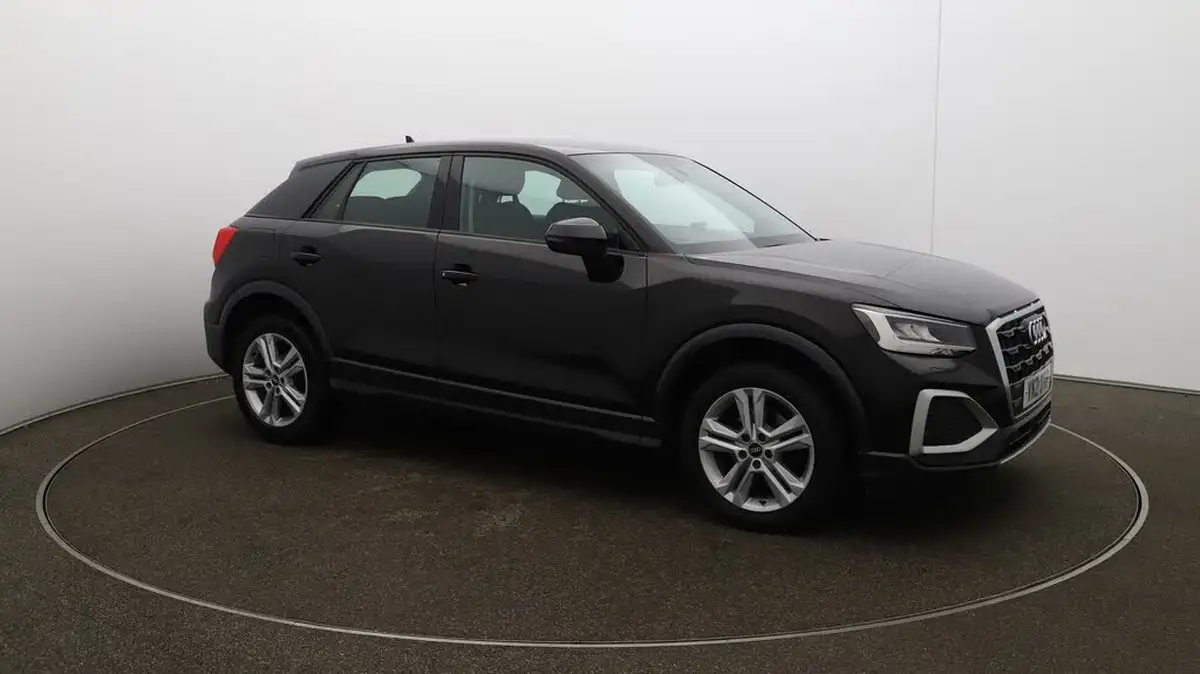 2021-audi-q2-10-30-tfsi-sport-big-43