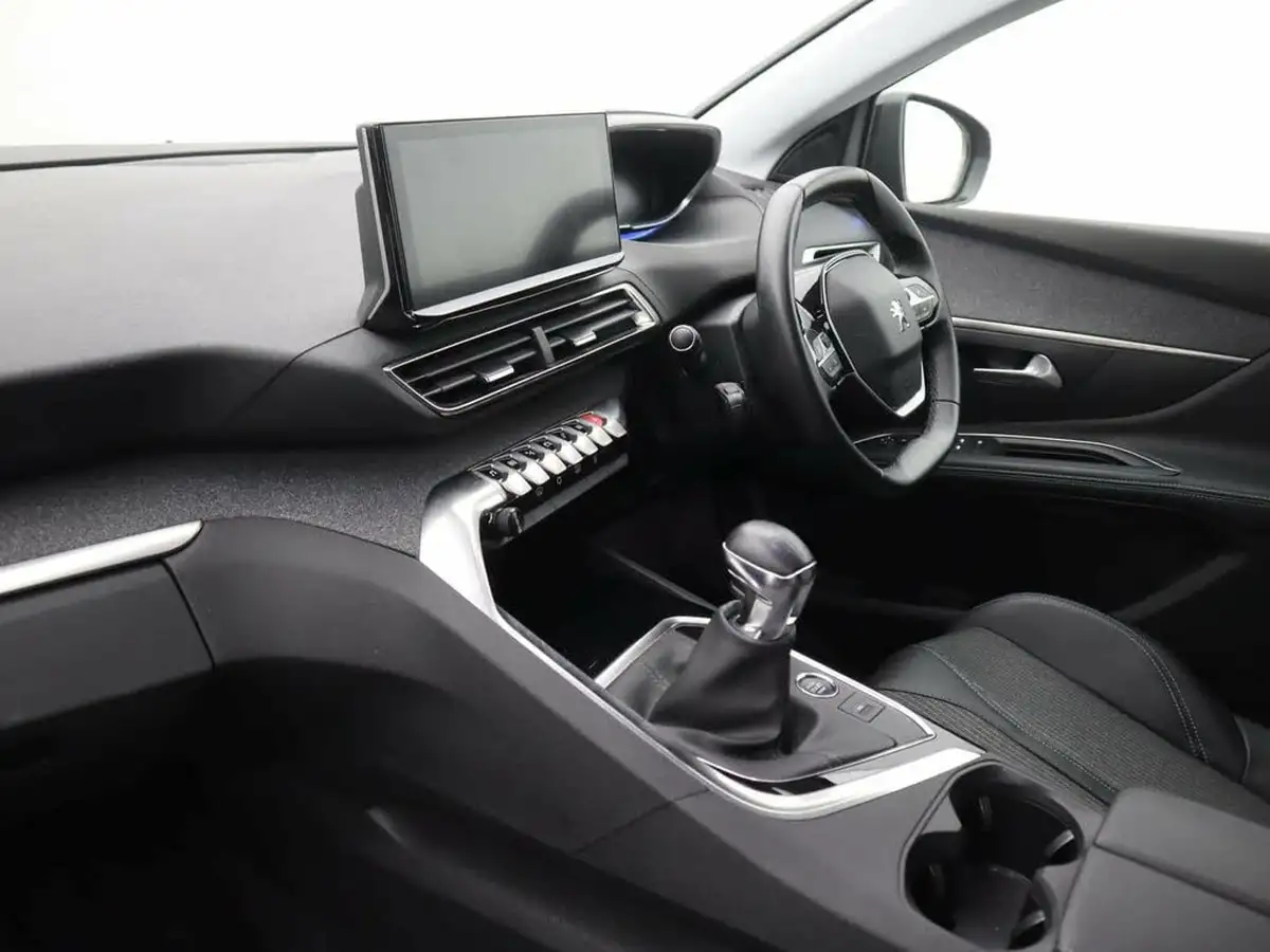 2022-peugeot-5008-suv-15-bluehdi-allure-premium-big-14