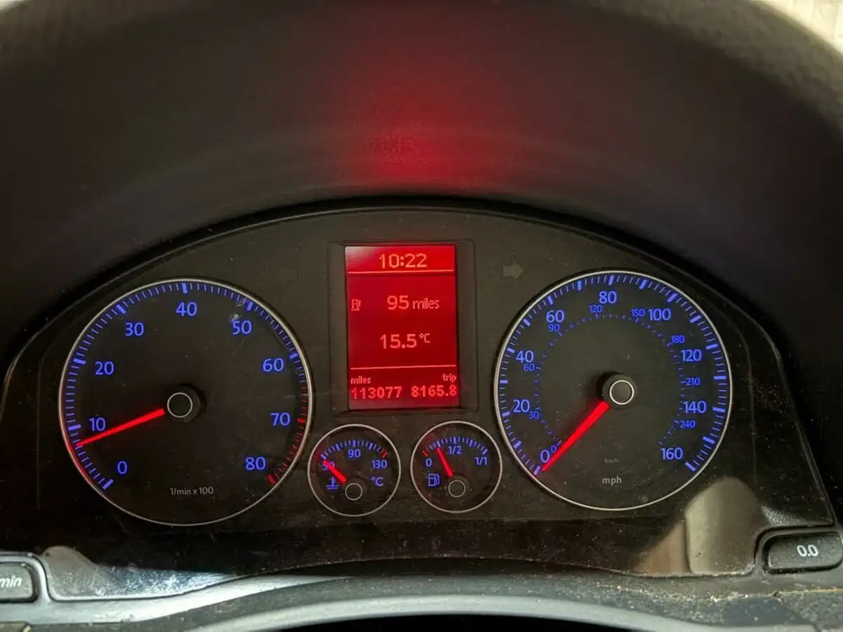 2008-volkswagen-golf-14-match-123bhp-big-14