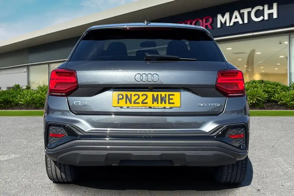 2022-audi-q2-10-30-tfsi-black-edition-big-3
