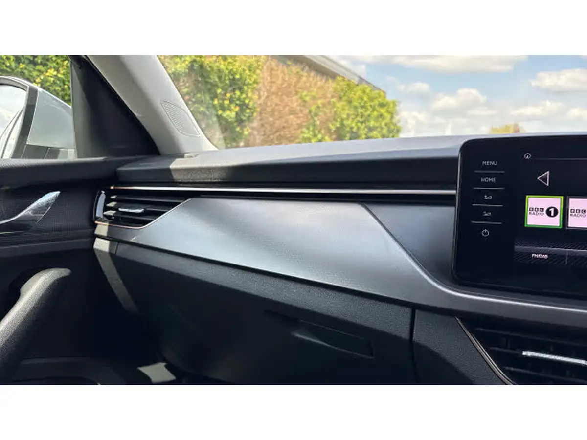 2020-skoda-scala-15-tsi-se-l-big-56