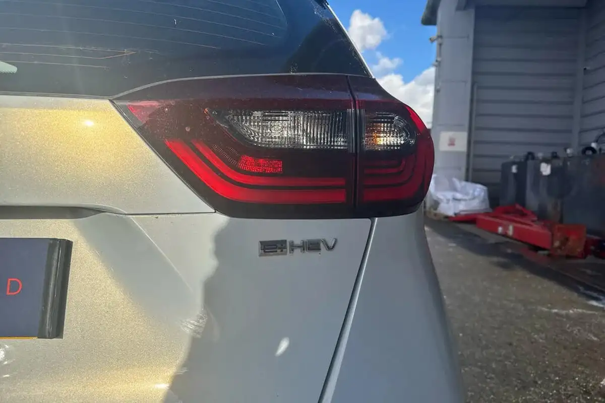 2024-honda-jazz-15-i-mmd-elegance-big-15