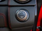 2010-ferrari-california-43-small-27