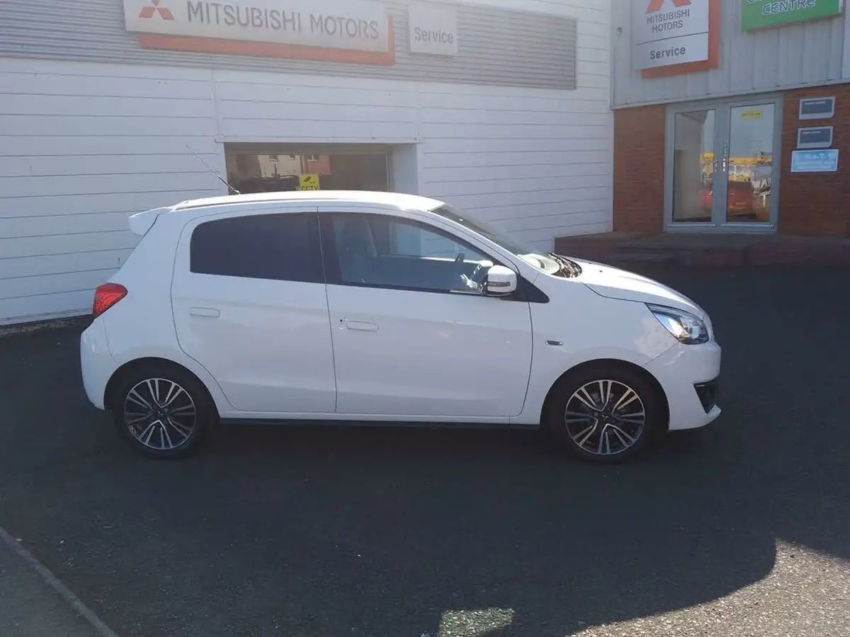 2017-mitsubishi-mirage-12-juro-cvt-big-15