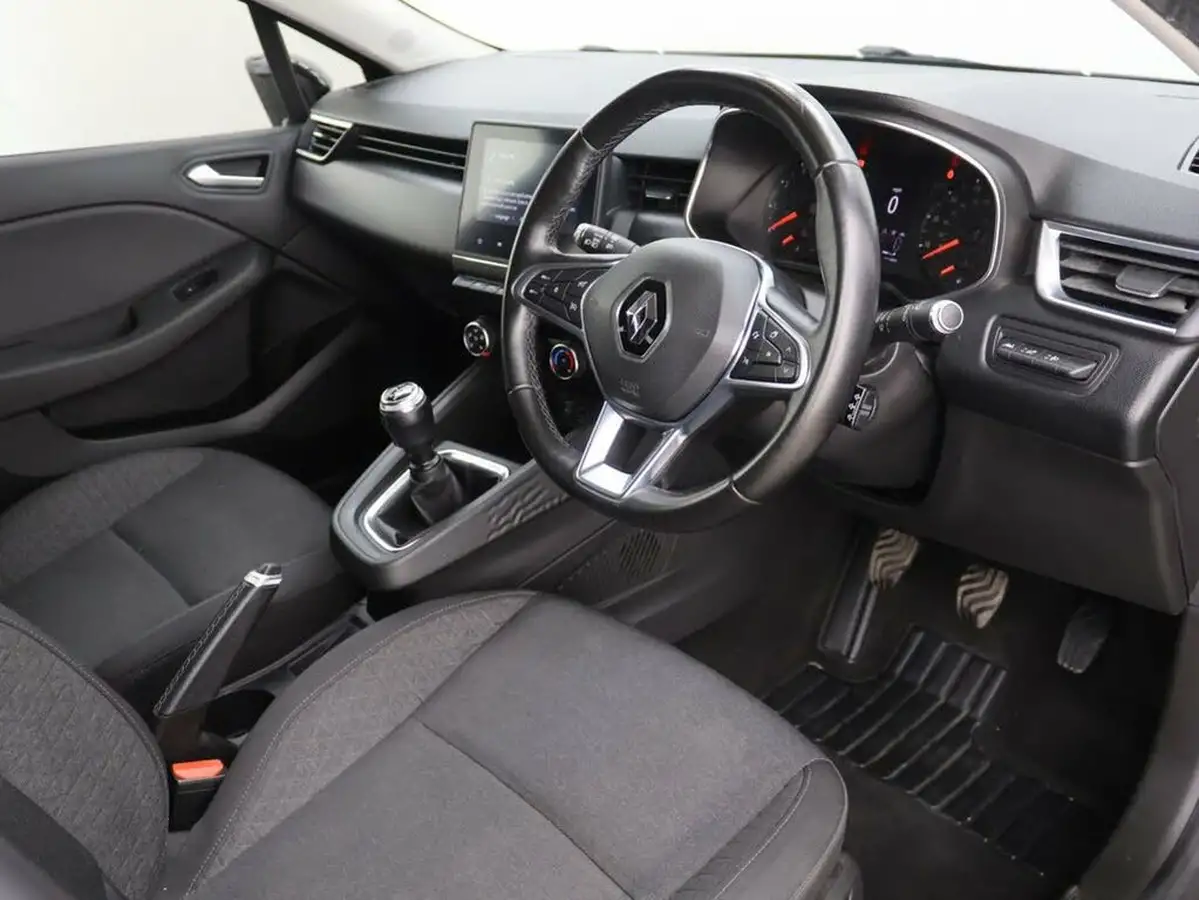 2019-renault-clio-10-sce-iconic-big-9