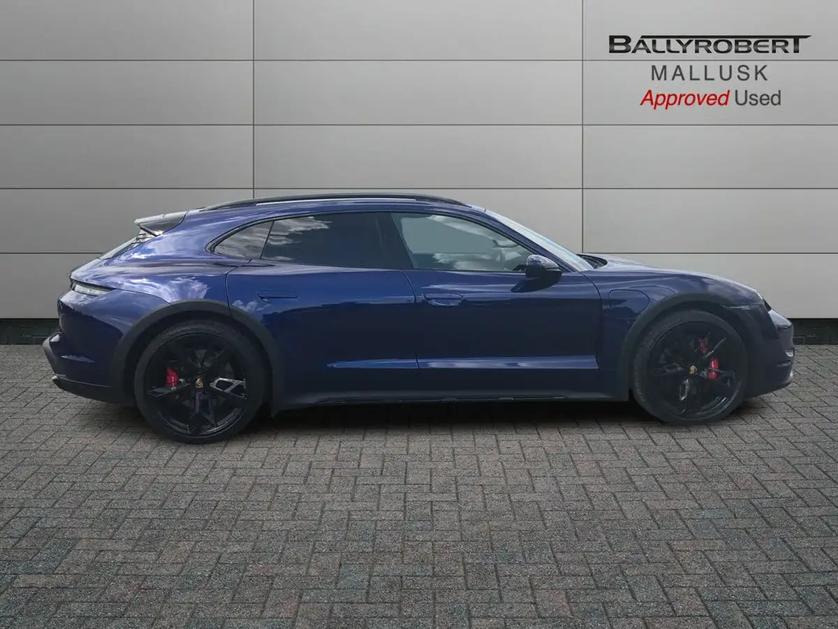 2023-porsche-taycan-e-4s-cross-turismo-big-8