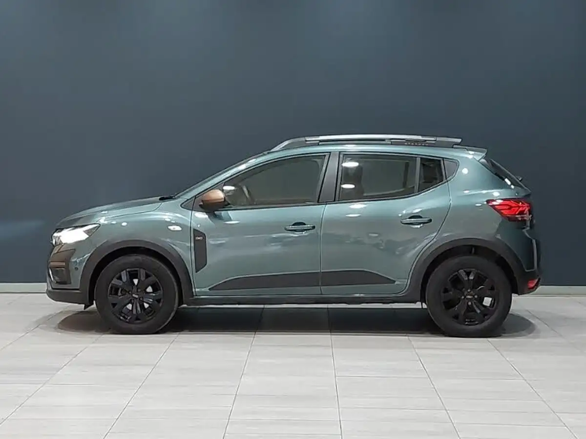 2023-dacia-sandero-stepway-10-tce-essential-90bhp-big-3