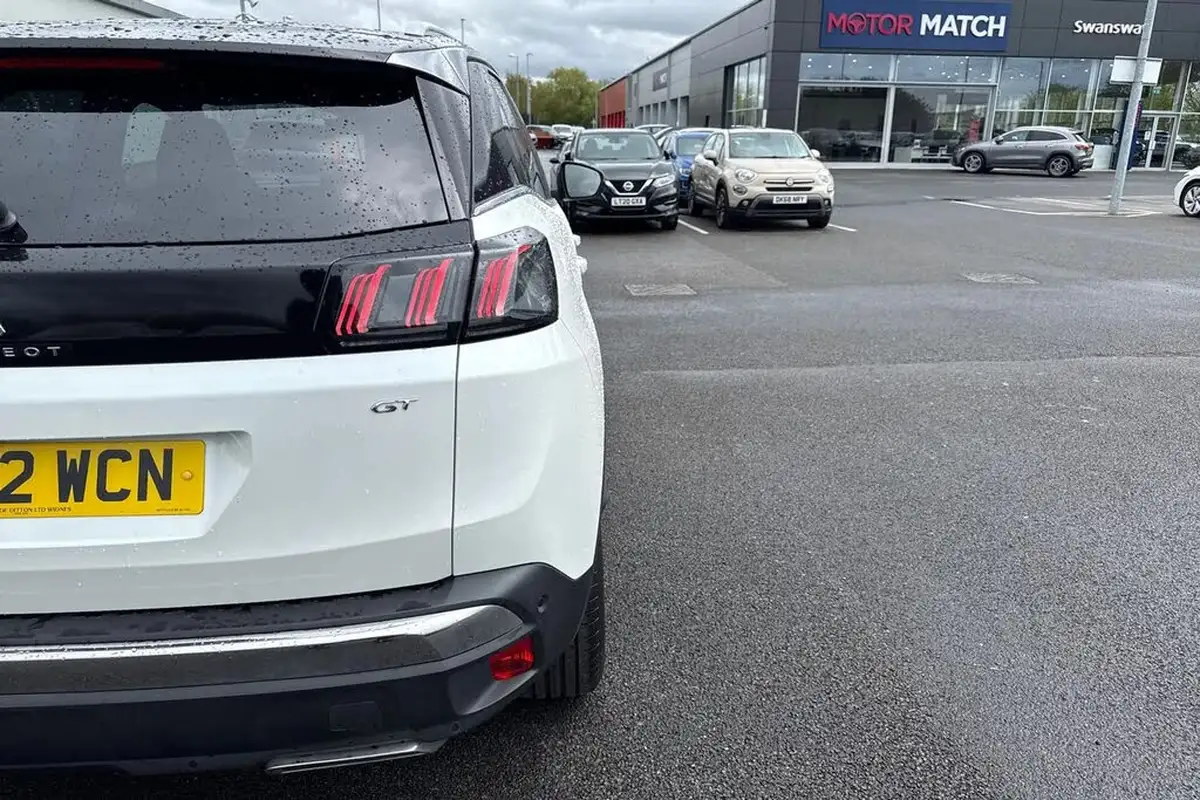 2022-peugeot-3008-suv-15-bluehdi-gt-big-57