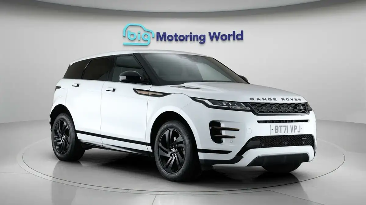 2022-land-rover-range-rover-evoque-15-p300e-r-dynamic-s-big-1