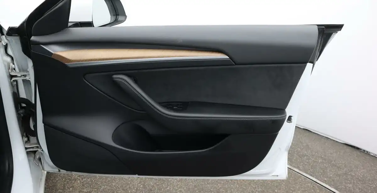 2021-tesla-model-3-e-long-range-4x4-big-15