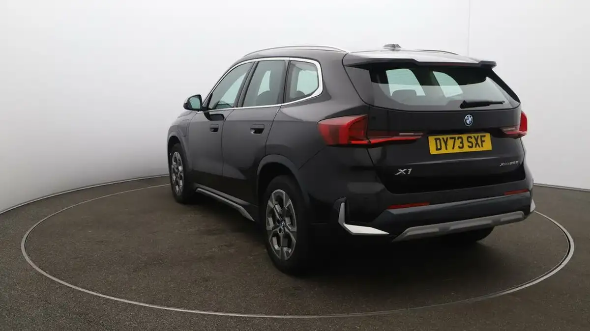 2023-bmw-x1-15-xdrive25e-xline-big-59