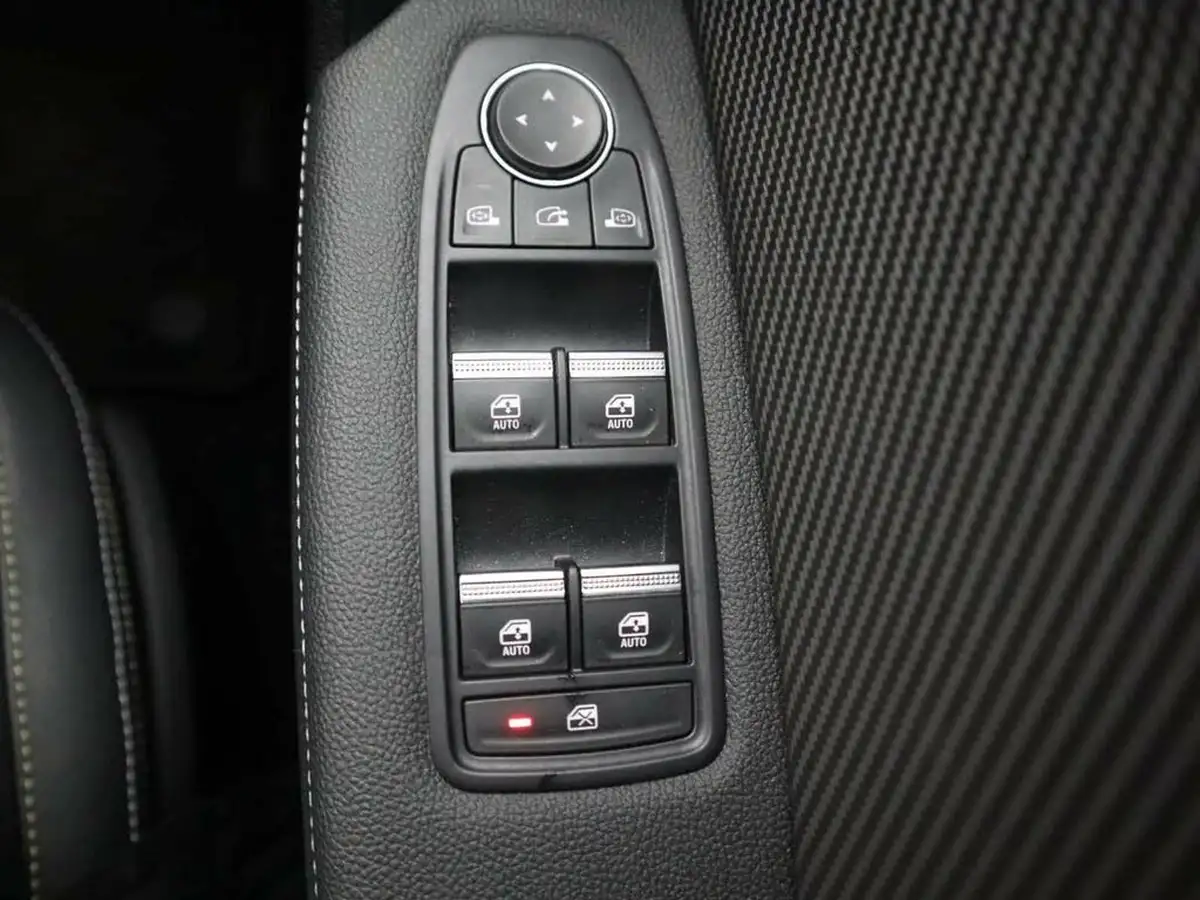 2024-renault-captur-16-e-tech-engineered-145ps-full-big-37