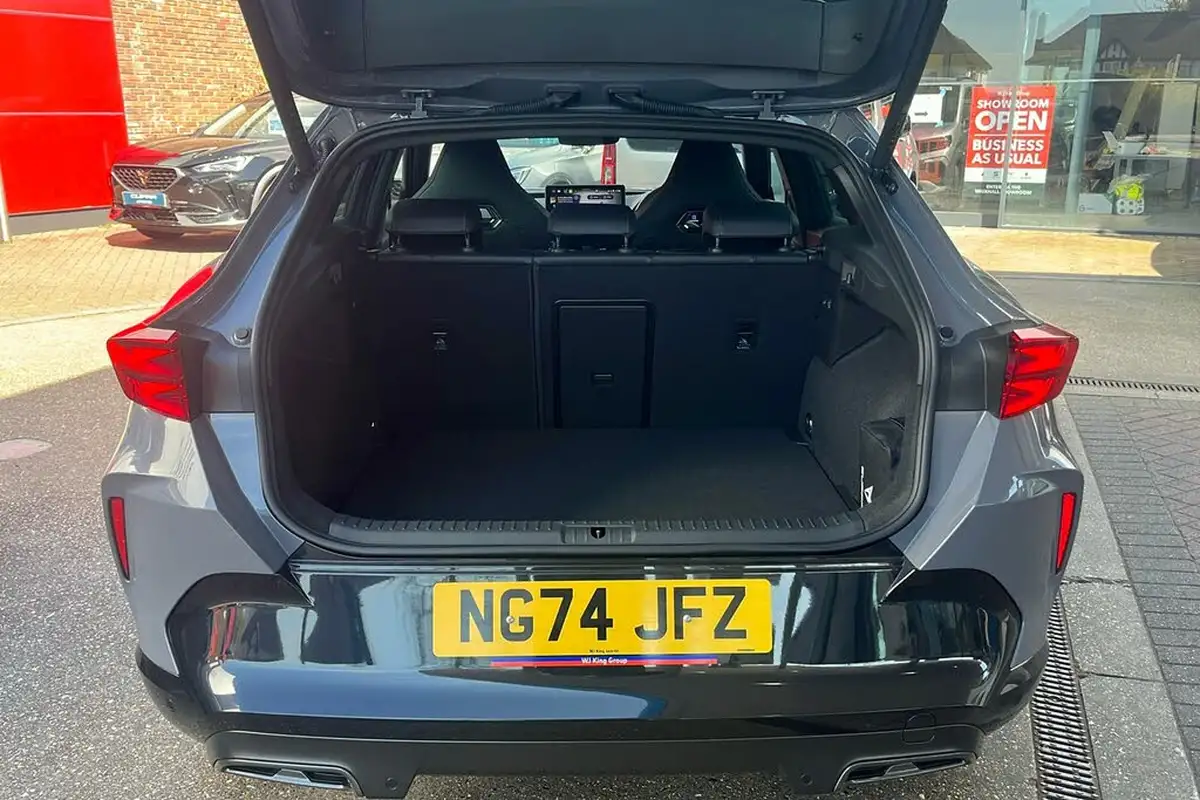 2025-cupra-formentor-15-etsi-v2-big-26