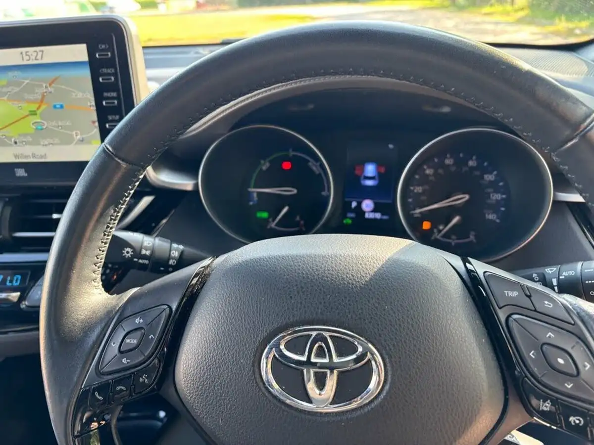 2020-toyota-c-hr-20-vvt-i-orange-edition-big-20