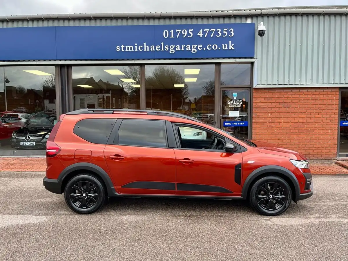 2023-dacia-jogger-10-tce-extreme-se-big-9