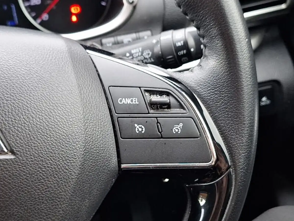 2018-mitsubishi-eclipse-cross-15-2-big-12
