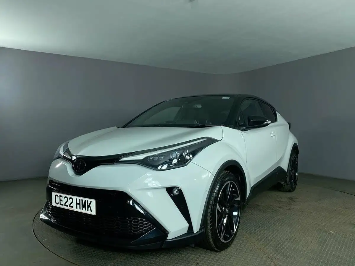 2022-toyota-c-hr-18-vvt-i-gr-sport-big-3