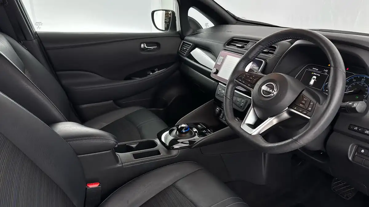 2022-nissan-leaf-e-n-connecta-39kwh-big-9