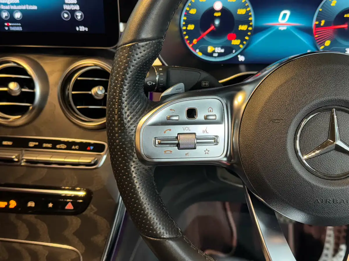 2020-mercedes-benz-glc-class-big-20