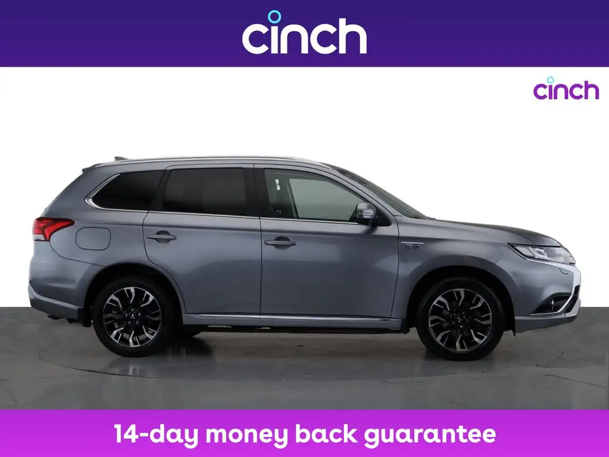 2016-mitsubishi-outlander-20-gx4h-phev-big-10
